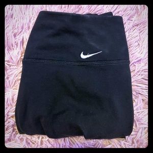 Black nike leggings!